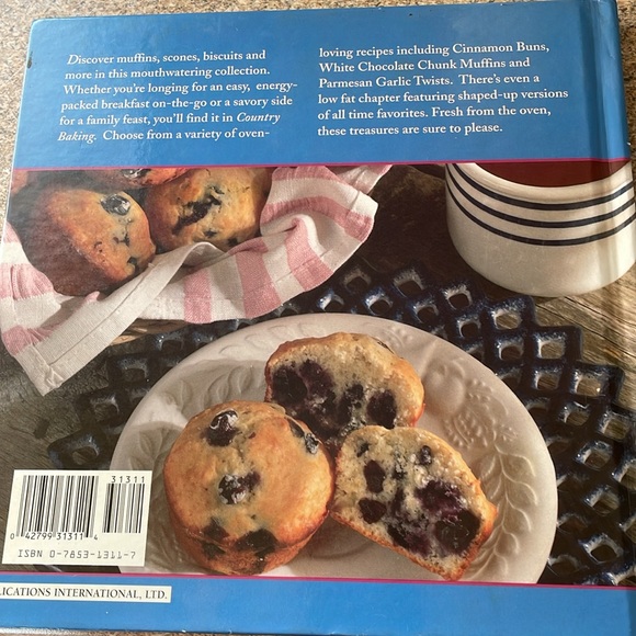 All Time Family Favorites Country Baking Breads, Muffins & More - Picture 2 of 4